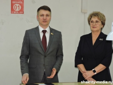 Глава администрации г. Шахты Ковалев А.В. провел встречу с работниками ООО«Ариадна-96»